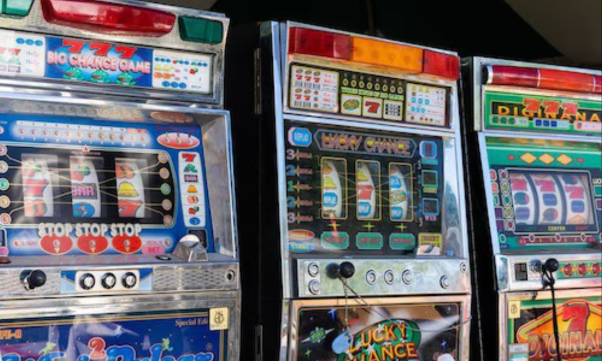 LNW Gaming Announces Michigan Facility Closure Amid Layoffs and Legal Setbacks