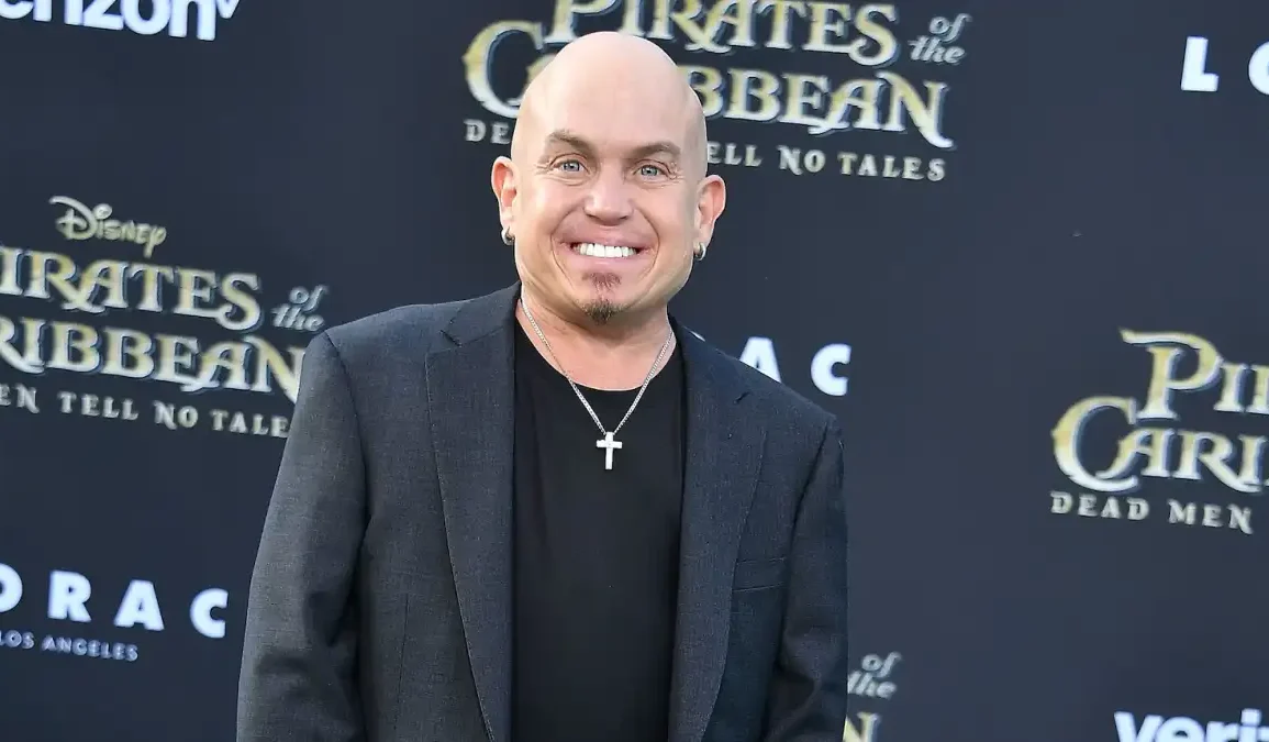 Martin Klebba Defends Snow White’s Classic Storytelling and Shares Disappointment Over Quiet Premiere