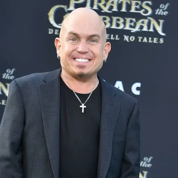Martin Klebba Defends Snow White’s Classic Storytelling and Shares Disappointment Over Quiet Premiere