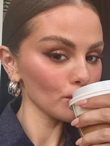 Selena Gomez Embraces Natural Beauty and Effortless Style with Her Spring 2025 Looks