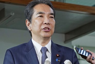 Japan’s Agriculture Minister Quits After Rice Price Gaffe Fuels Voter Backlash and Political Instability