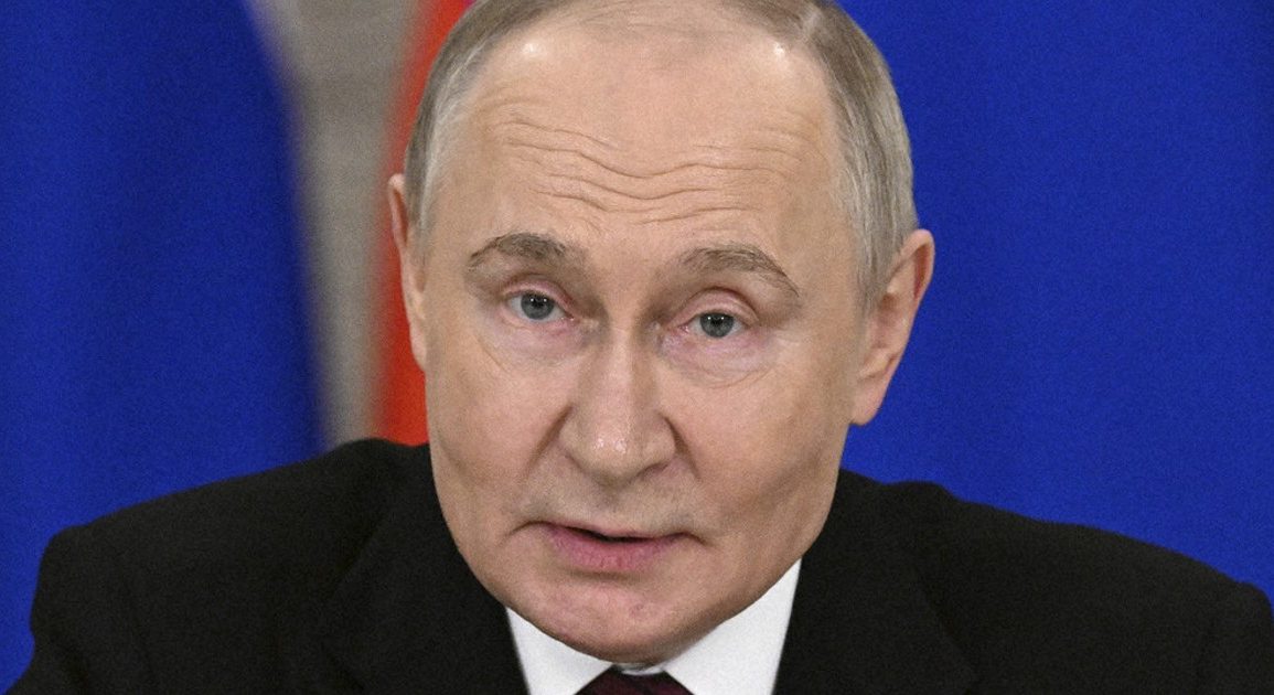 Putin Calls for Unconditional Peace Talks in Istanbul as Zelenskyy Demands Immediate Ceasefire