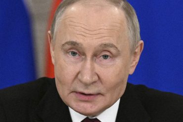 Putin Calls for Unconditional Peace Talks in Istanbul as Zelenskyy Demands Immediate Ceasefire